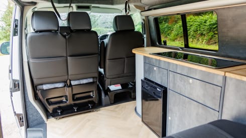 COOPER THE CAMPER – 2016 Volkswagen Camper