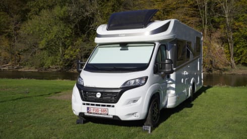 De Nomadex – 5p McLouis semi-integrated uit 2024