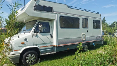 Bobby – 6p Peugeot Alcôve de 1989