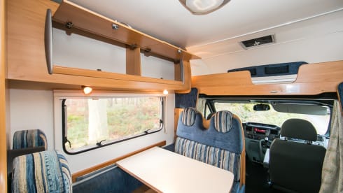 Honey – 6 Berth Spacious Family Motorhome
