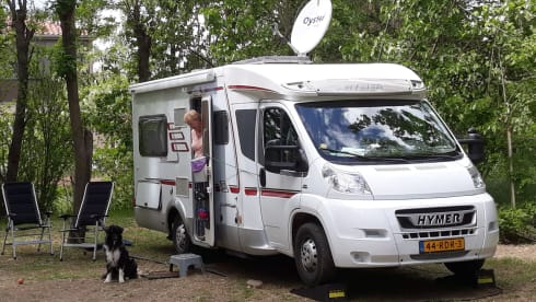 Kievit – 2p Hymer semi-integrated from 2010 (with room for 3rd person)