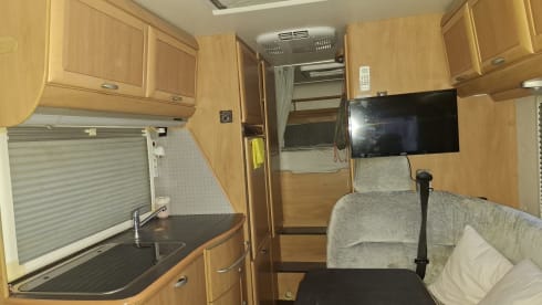 5p Hymer integrated uit 2002