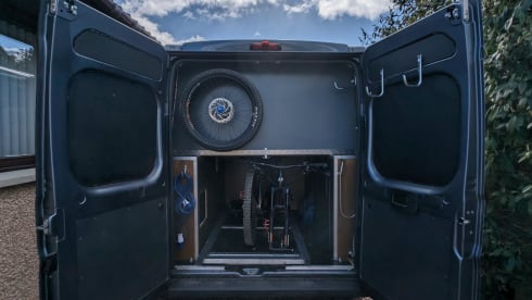 Big Ed – 2 berth Citroën campervan from 2022