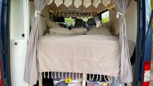 Knut – DIY Ford Transit (Knut) for 2 people