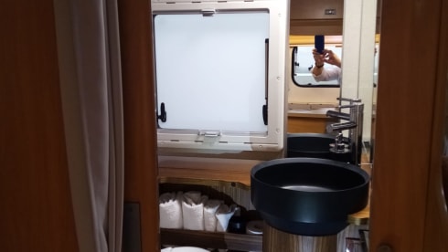 Camper for 4 comfortable seats