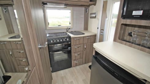 Doris – 2 berth Peugeot boxer Auto-Sleeper.