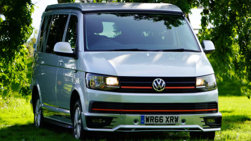 Miles – Miles, der luxuriöse Volkswagen Pop-Top-Wohnmobil mit 4 Schlafplätzen