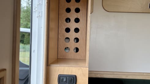 Evergreen – Luxury Off-Grid Campervan