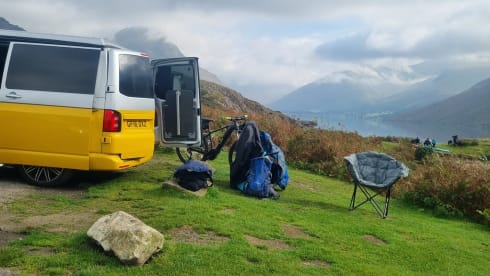 Bumble – 2 berth + 2 kids Volkswagen T6 campervan from 2016