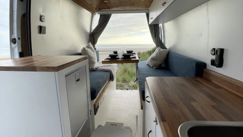 El Maestro – El Maestro ready for adventure