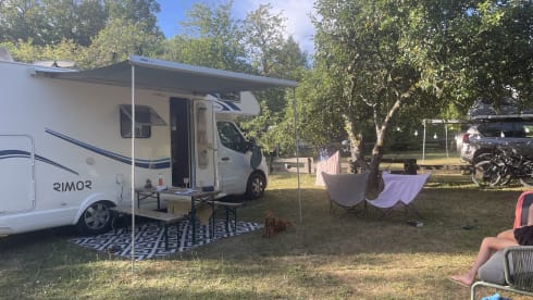 Koos – Cozy 5p alcove camper from 2015