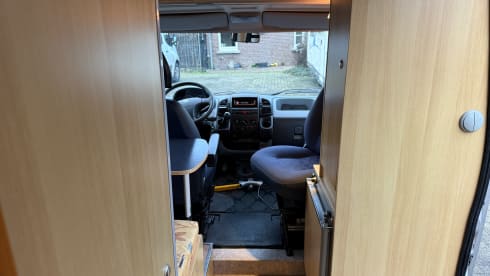 Factory campervan La-strada Airco (flexible pick-up and return)