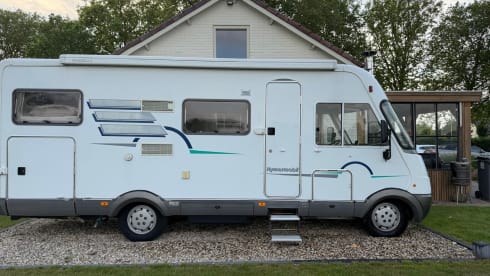6p Hymer integrated uit 2001