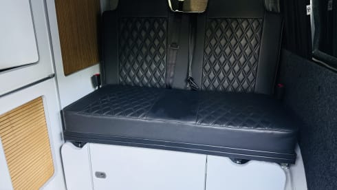 Obi-Van – 4 berth VW Star Wars Themed Lifted 4 x 4 Campervan