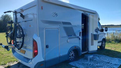 Komfortabler Knaus Teilintegrierter