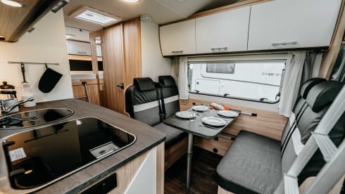 H6 – Fiat Sunlight A70 family 6 berth 2025 model