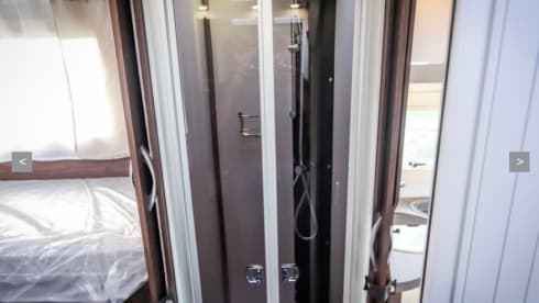 New spacious camper