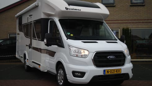 Benimar 2021 – Luxury 4 person camper, 2021 with 170 hp powerful engine!