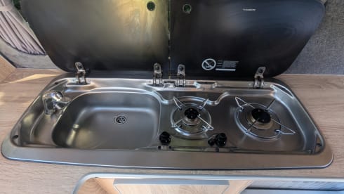 Colin – VW campervan, pop-top 4 berth