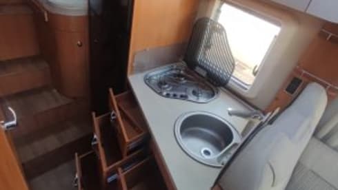 2p Hymer cl 588 semi-integrated from 2014