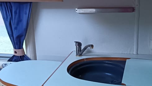 Dakota – 4 berth Autotrail alcove from 2004