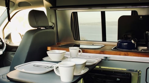 Mork! – Live the van-life dream. Fully equipped VW T6 