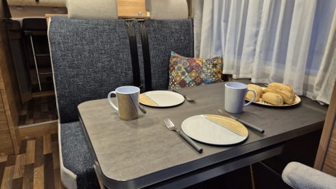 Weinsberg CaraSuite – Nieuwe gezinscamper, all-in huurprijs