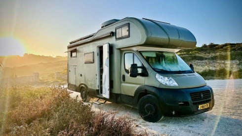 NU+ – 4p Adria Mobil alcôve de 2012