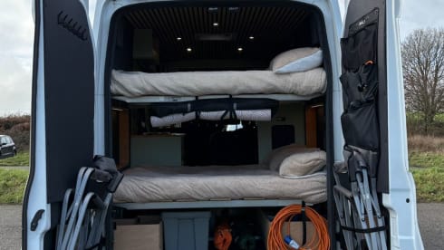Yeti – 4 berth 2017 Ford Transit Mk8 Off Grid Camper Van