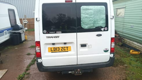 Flash – 3 berth Ford bus from 2013