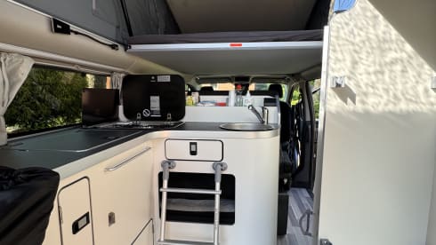 4p Ford bus from 2024
