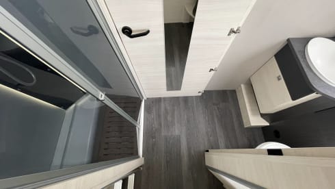 4p Challenger 380