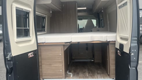 CVE 640 – 2p Carado bus uit 2025