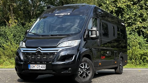 Camperrent 400 – 3p Sunlight bus from 2025
