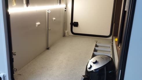 Vrijheid – Luxury Benimar Cocoon 496 Automatic motorhome 4 persons