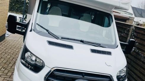 Leie Mobilhome – 4p Roller Team semi-integrated uit 2020