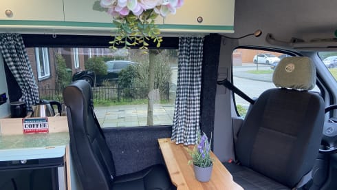 Greetadventure –  Sprinter, completely self-sufficient