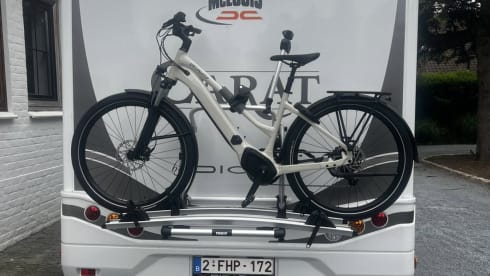 Louis – McLouis semi-integrated from 2024 automatic