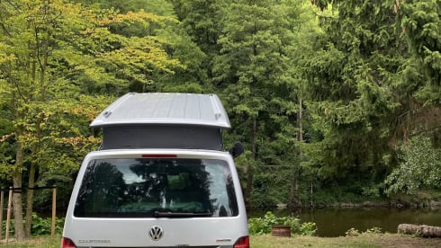 The Smiling Van – Camper Volkswagen per 4 persone, modello 2023