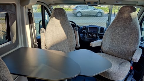 Globecar Campscout Elegance 190pk Automatic Year of construction 2022