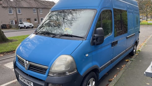 Paddy – Groovy 4 berth Renault Master campervan