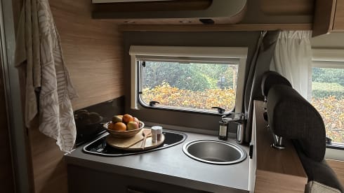 Knausje – 5p Weinsberg Carasuite 700 ME