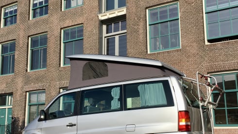 Campert (op zn Rotterdams) – Mercedes Vito 112cdi camper van (2002) - automatic