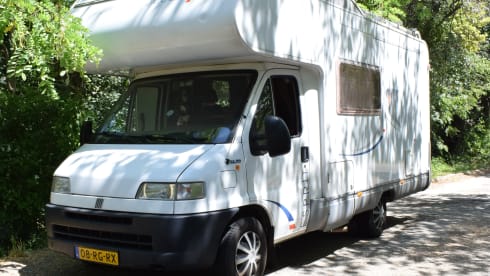 Heerlijke Familie Camper - 6p Dethleffs alcove uit 2001
