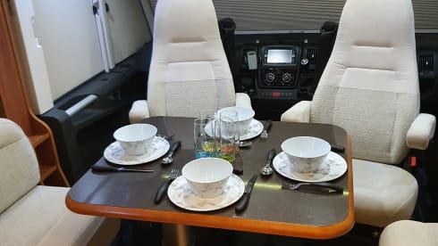 Sidney – Luxurious High End A Class Motorhome 