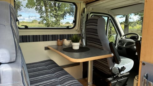 Zwervertje – 2p Adria Mobil bus from 2005