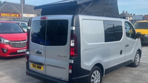 4 berth Renault Trafic campervan from 2015