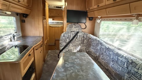 The beast – 4p Hymer integrated uit 1999
