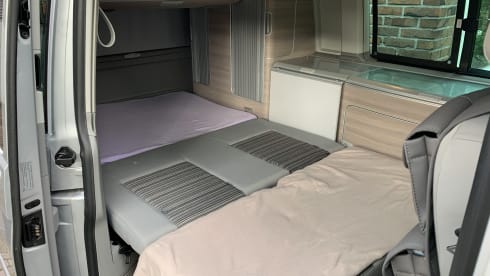Nomaatje – 4p Volkswagen bus from 2014
