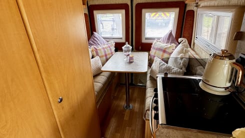 Rolling Retreat ✨ – Stunning 2 berth Fiat campervan 